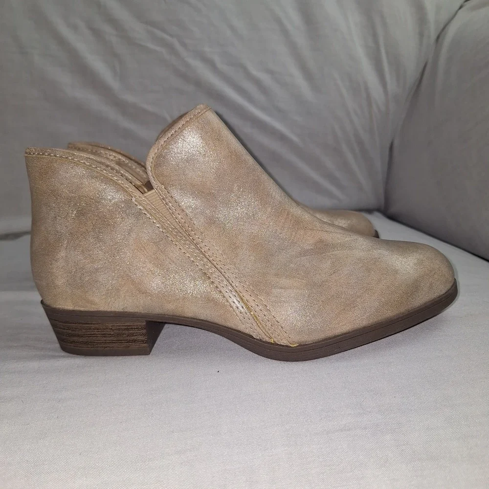 Y2K Boho Bohemian Whimsigoth Fairycore Retro Time and Tru Metallic Ankle Booties